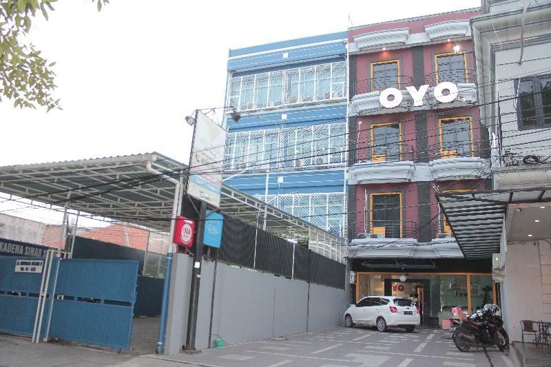 Oyo 119 Belvena Hotel Jakarta Exterior foto
